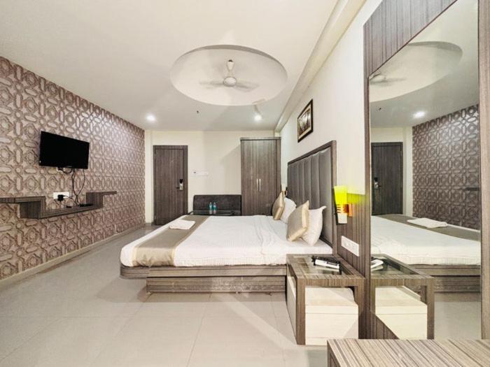 Hotel Royal Retreat Sambalpur Exterior foto